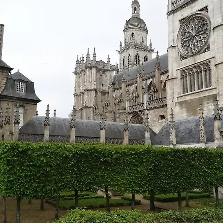 App 2 - T2 Lumineux Et Jardin Hyper-centre 5min De La Gare *