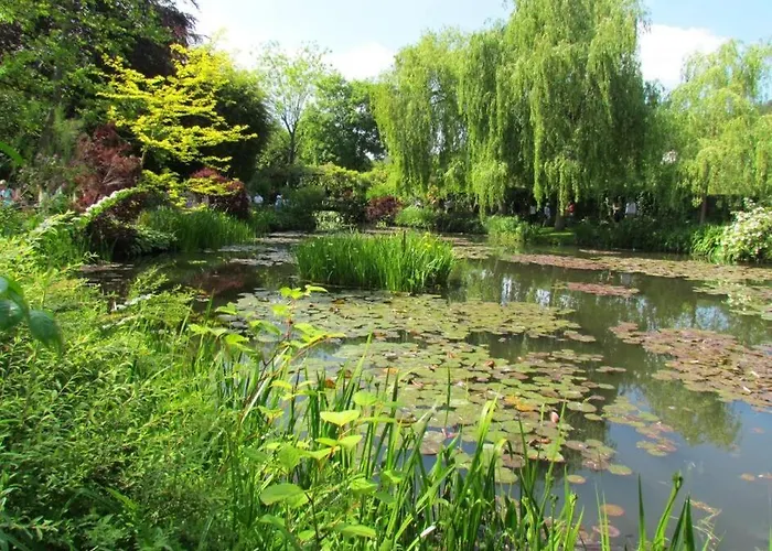 App 2 - T2 Lumineux Et Jardin Hyper-centre 5min De La Gare