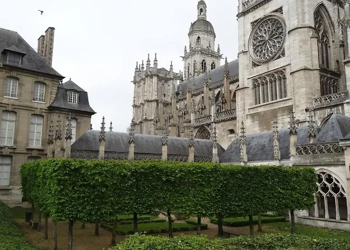 App 2 - T2 Lumineux Et Jardin Hyper-centre 5min De La Gare *